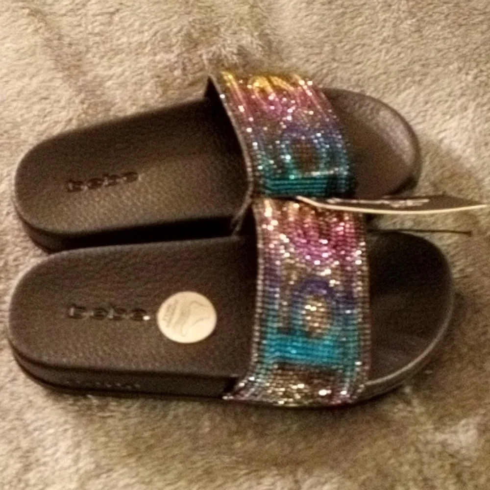 NEW BEBE GIRLS SLIDES SANDELS SIZE 11/12 BLING 💖